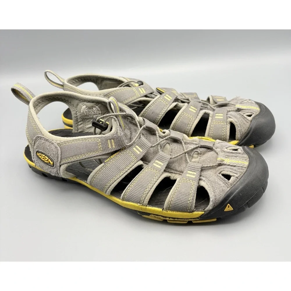 Keen Men's Clearwater CNX Sandals Size 9.5 Hiking Gray/Yellow Waterproof